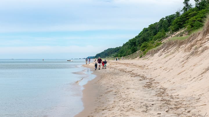 Saugatuck Dunes State Park