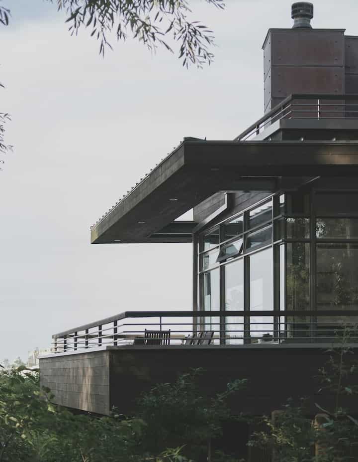 deck builder east grand rapids scott webb GzKJAlhx6GY unsplash scaled